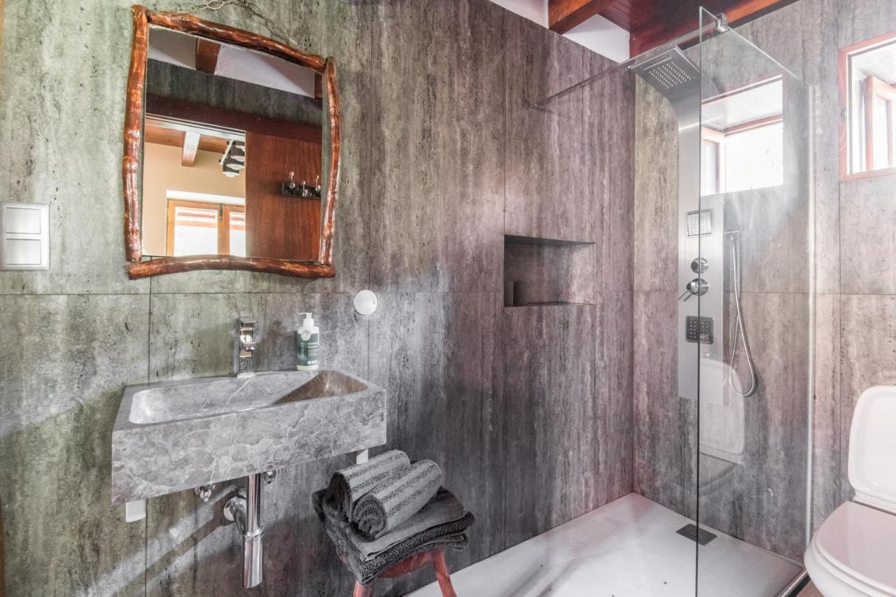 Guesthouse-Theview (Adults Only) Ribeira Brava Bagian luar foto