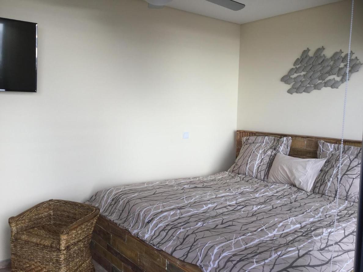 Guesthouse-Theview (Adults Only) Ribeira Brava Bagian luar foto