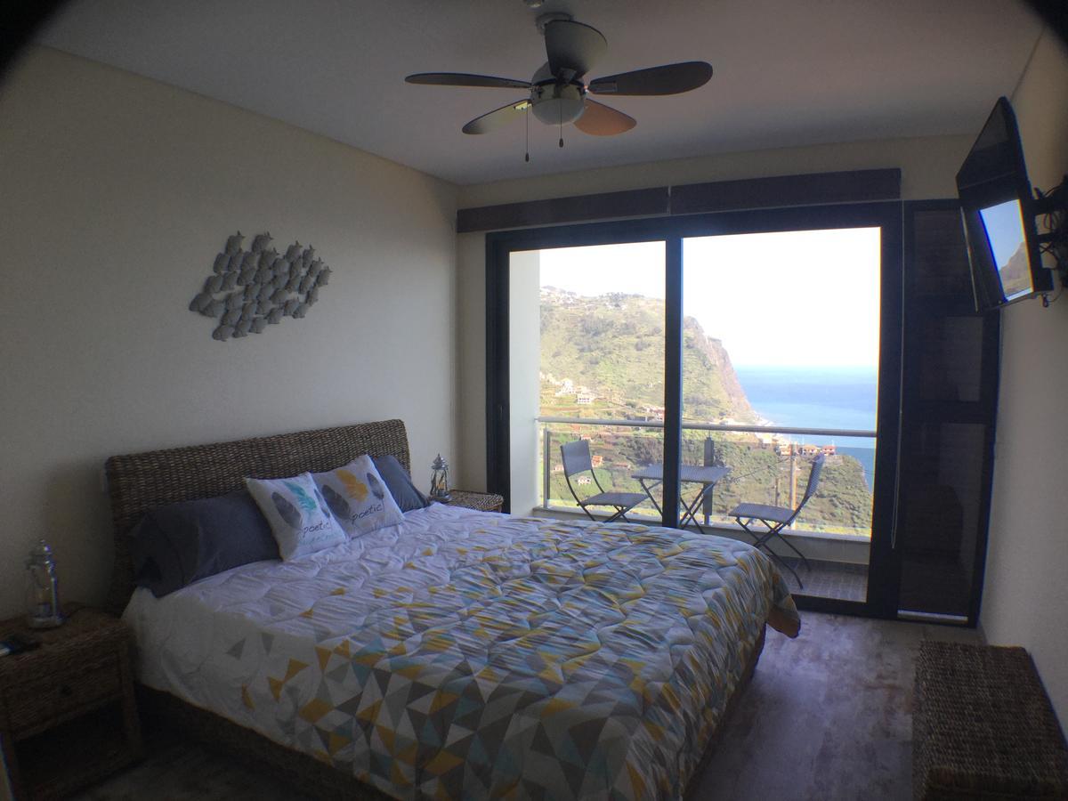 Guesthouse-Theview (Adults Only) Ribeira Brava Bagian luar foto