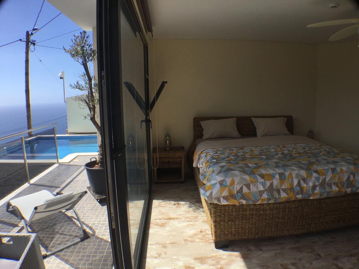 Guesthouse-Theview (Adults Only) Ribeira Brava Bagian luar foto