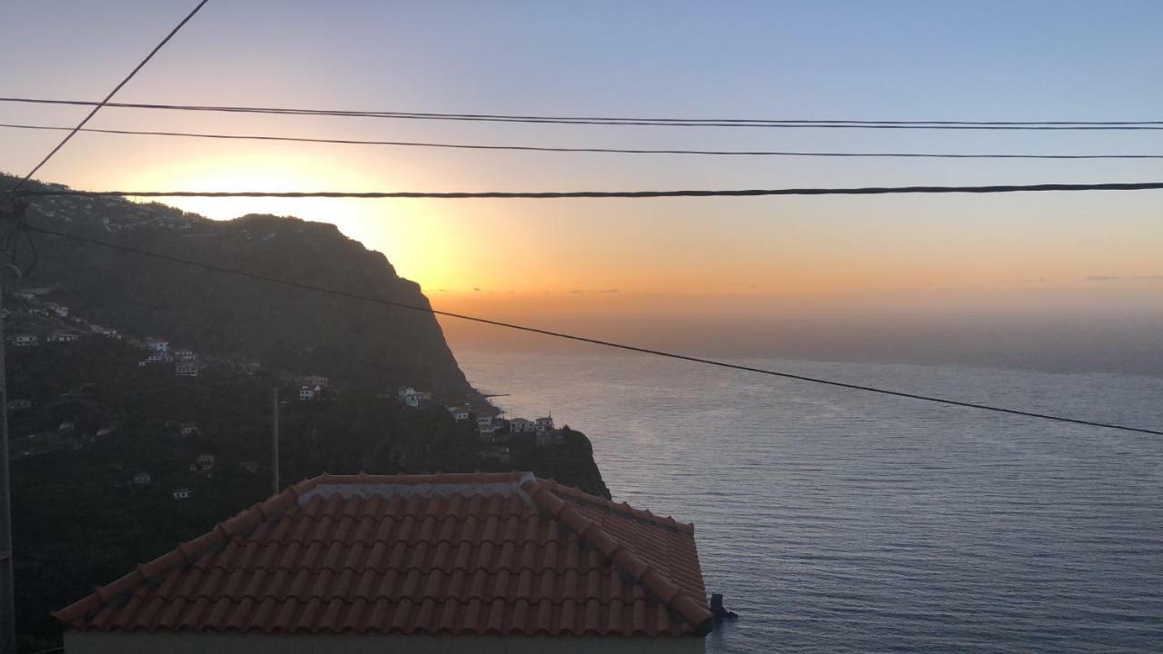 Guesthouse-Theview (Adults Only) Ribeira Brava Bagian luar foto